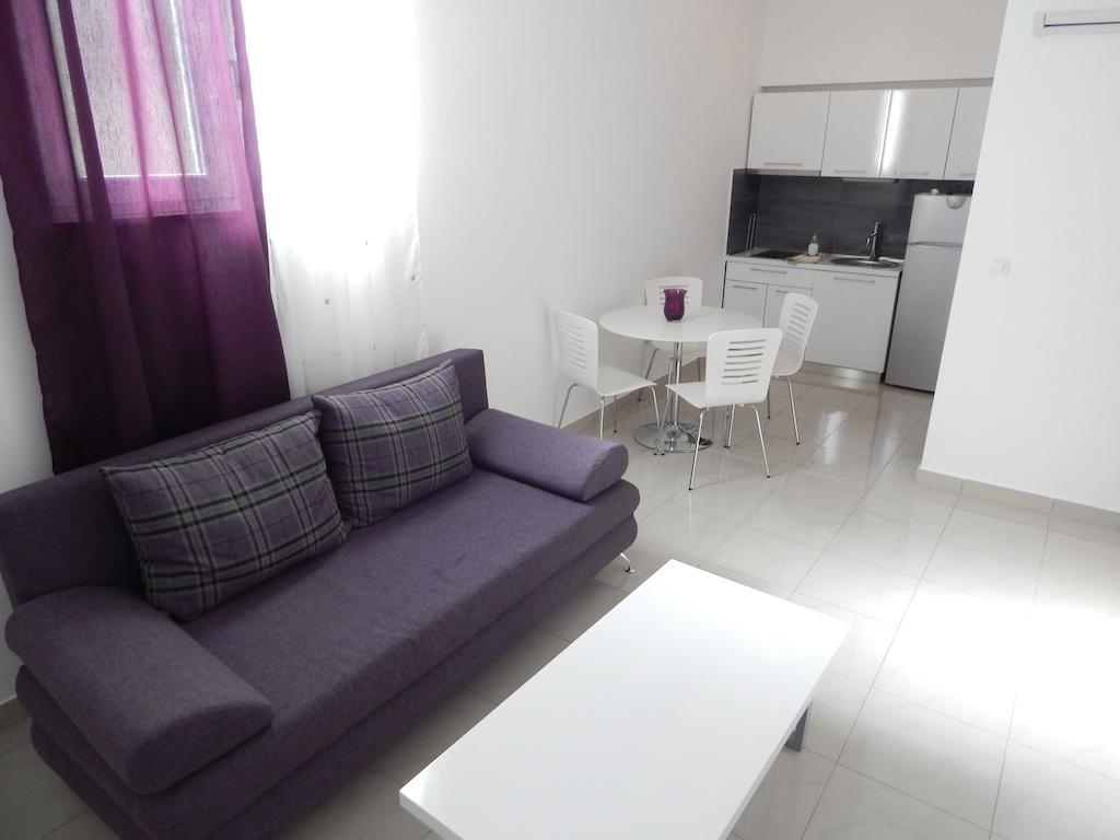 Sea Star Apartments Podstrana Quarto foto