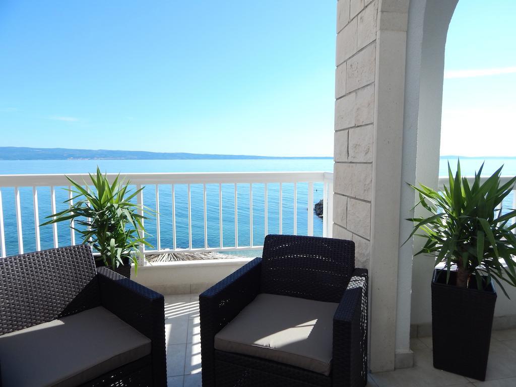Sea Star Apartments Podstrana Quarto foto